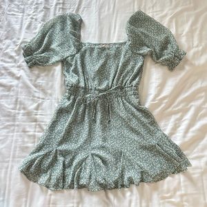 Floral Puff Sleeve Dress, Francesca’s Size Medium